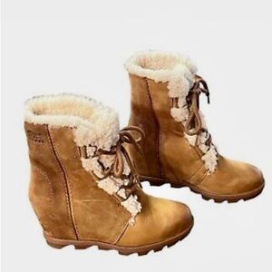 Sorel Joan of Arctic Shearling Boots Sz 8